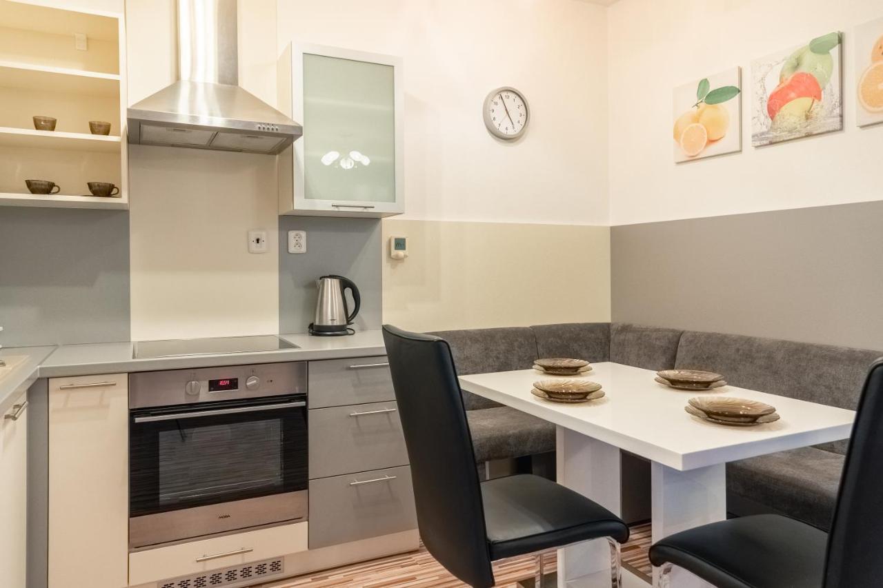 ולקה לומניקה Tatrystay Apartments Tatranska מראה חיצוני תמונה