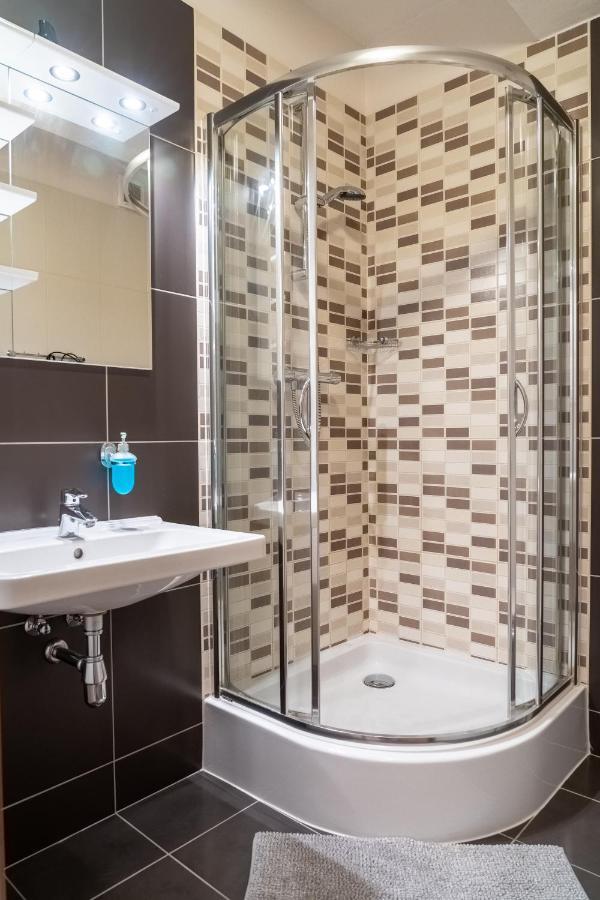 ולקה לומניקה Tatrystay Apartments Tatranska מראה חיצוני תמונה