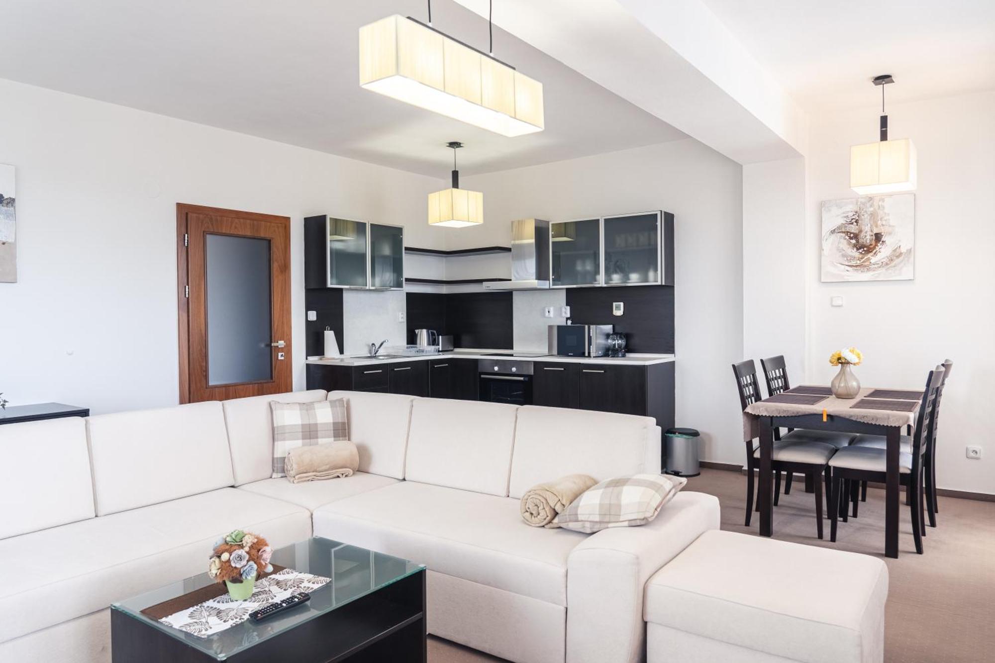 ולקה לומניקה Tatrystay Apartments Tatranska מראה חיצוני תמונה