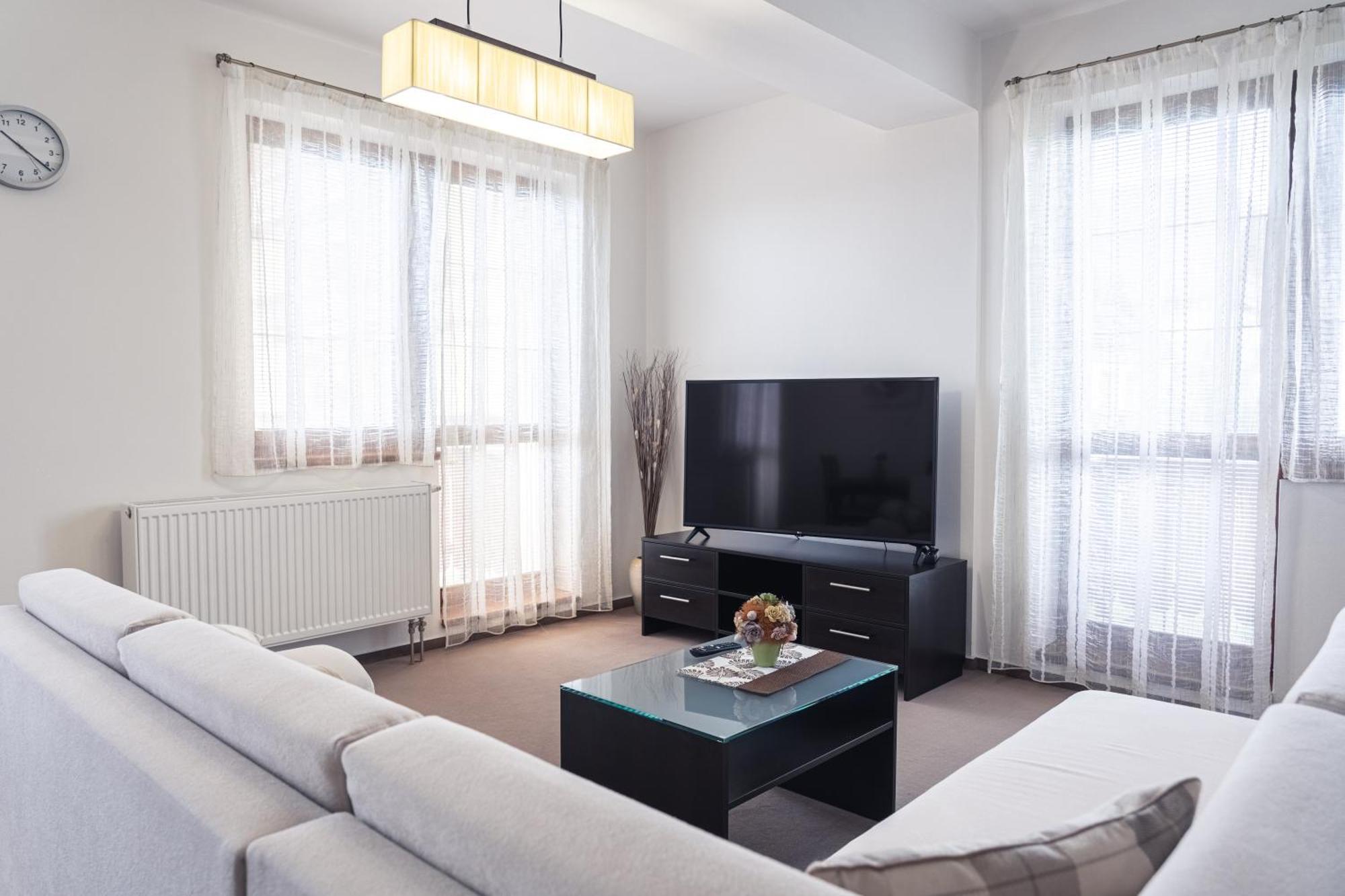 ולקה לומניקה Tatrystay Apartments Tatranska מראה חיצוני תמונה
