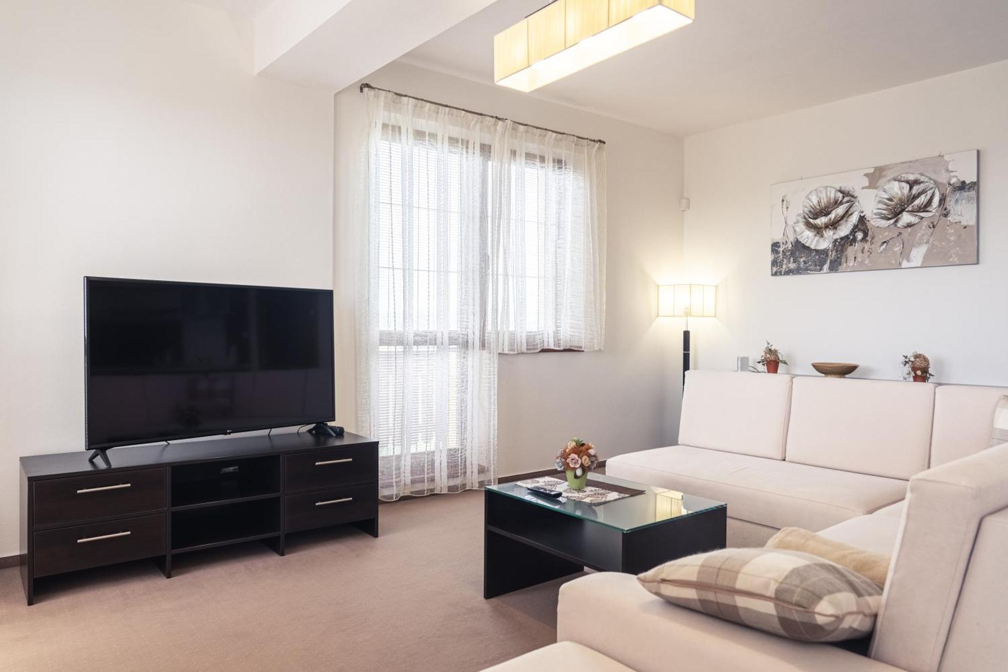 ולקה לומניקה Tatrystay Apartments Tatranska חדר תמונה